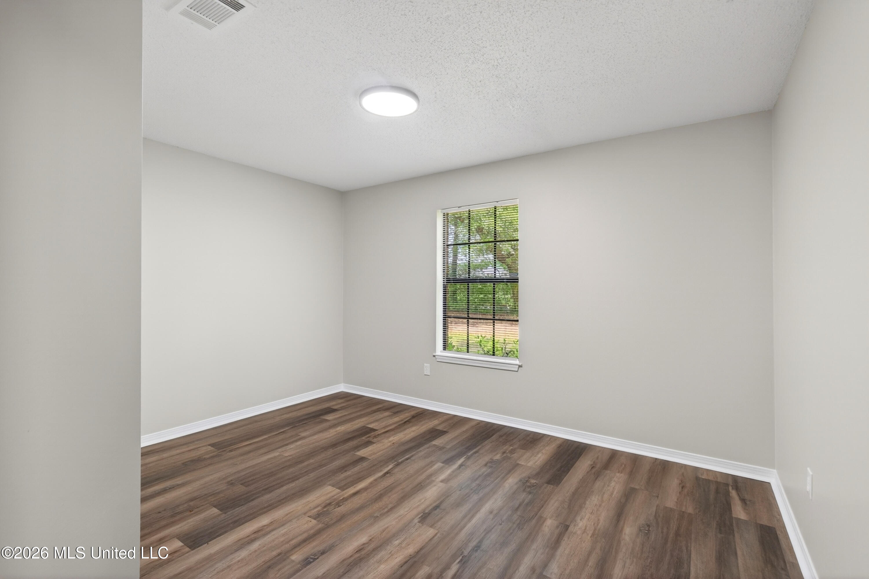 21601 Magnolia Springs Road Moss Point, MS 39562 - Photo 26 of 35 21601MagnoliaSpringsRd.-27