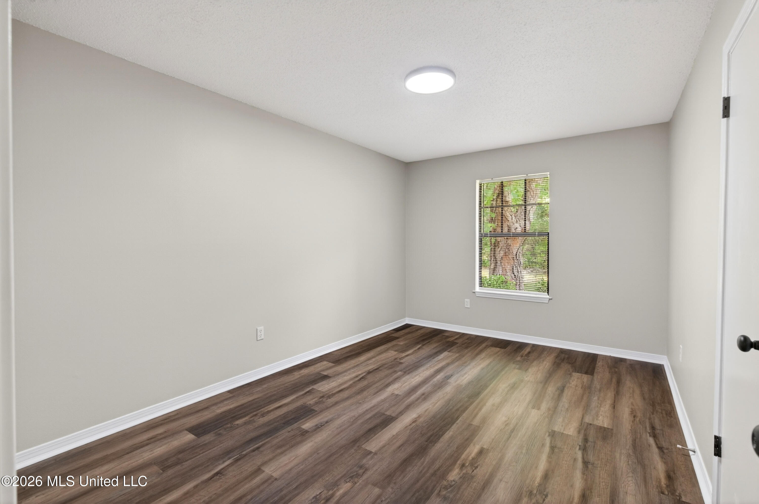 21601 Magnolia Springs Road Moss Point, MS 39562 - Photo 27 of 35 21601MagnoliaSpringsRd.-28