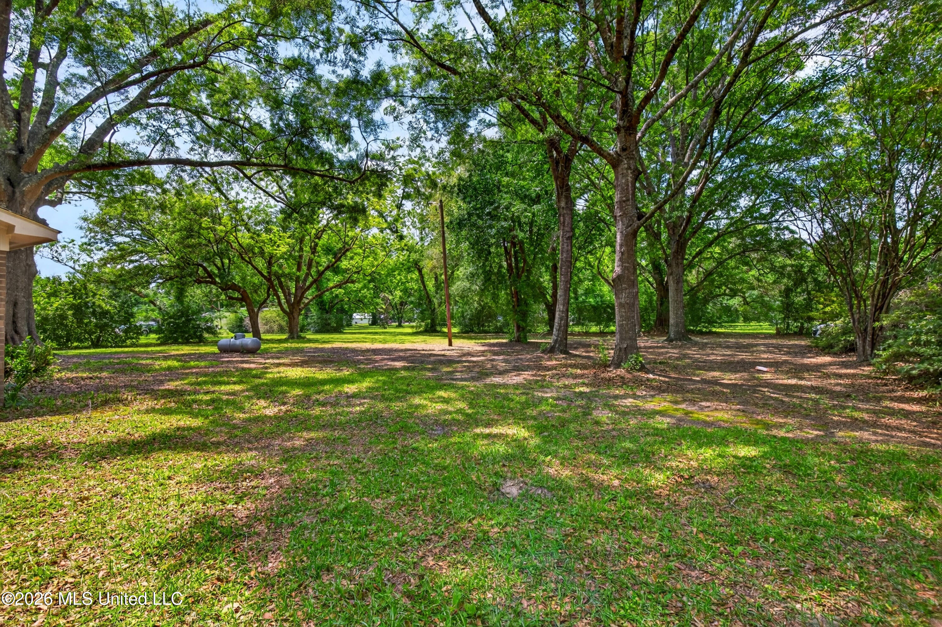 21601 Magnolia Springs Road Moss Point, MS 39562 - Photo 5 of 35 21601MagnoliaSpringsRd.-6