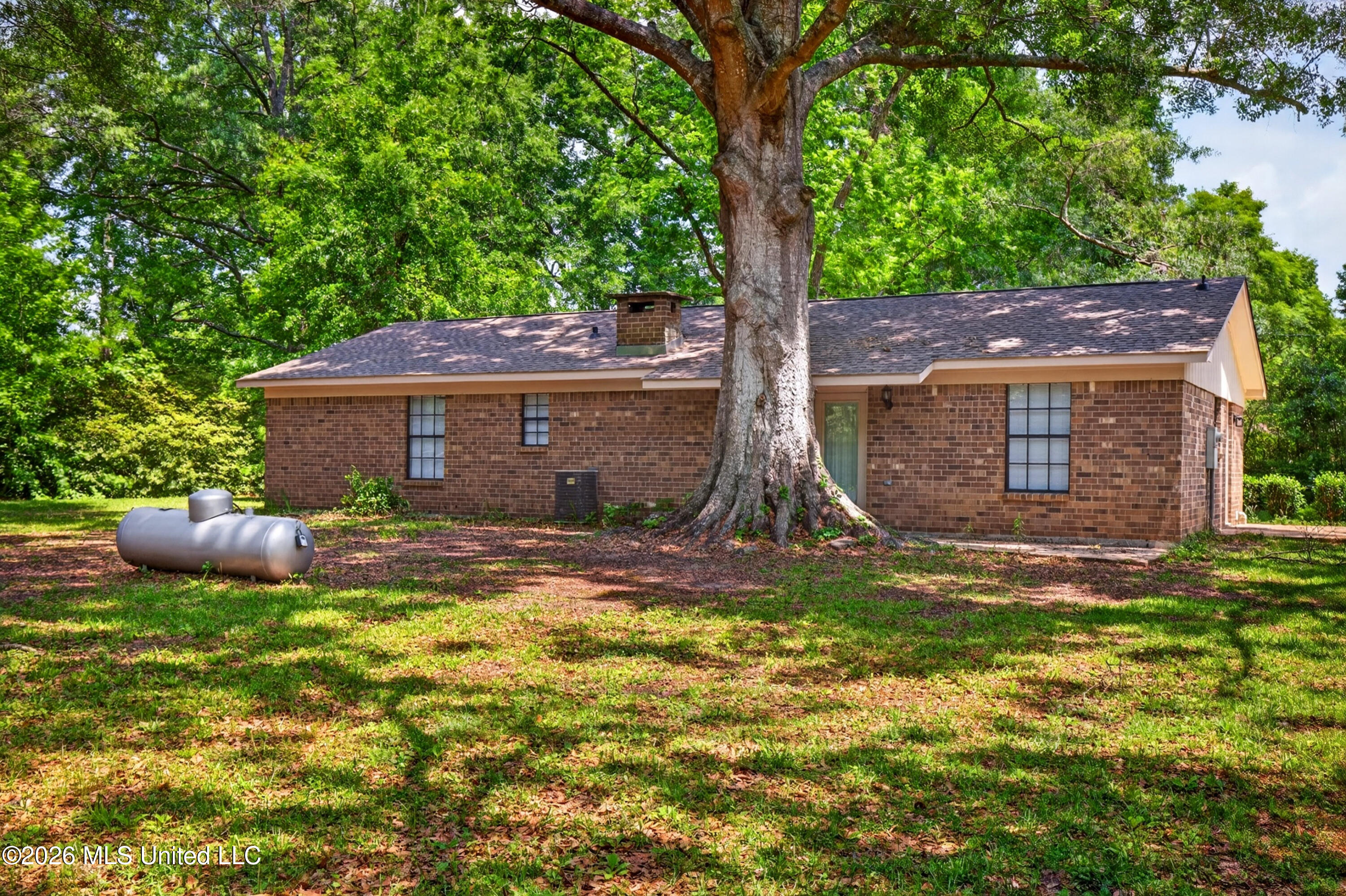21601 Magnolia Springs Road Moss Point, MS 39562 - Photo 9 of 35 21601MagnoliaSpringsRd.-10