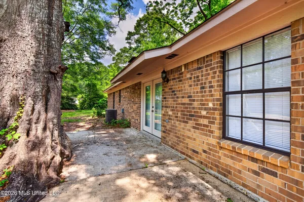 $239,900 | 21601 Magnolia Springs Road, Moss Point, MS 39562