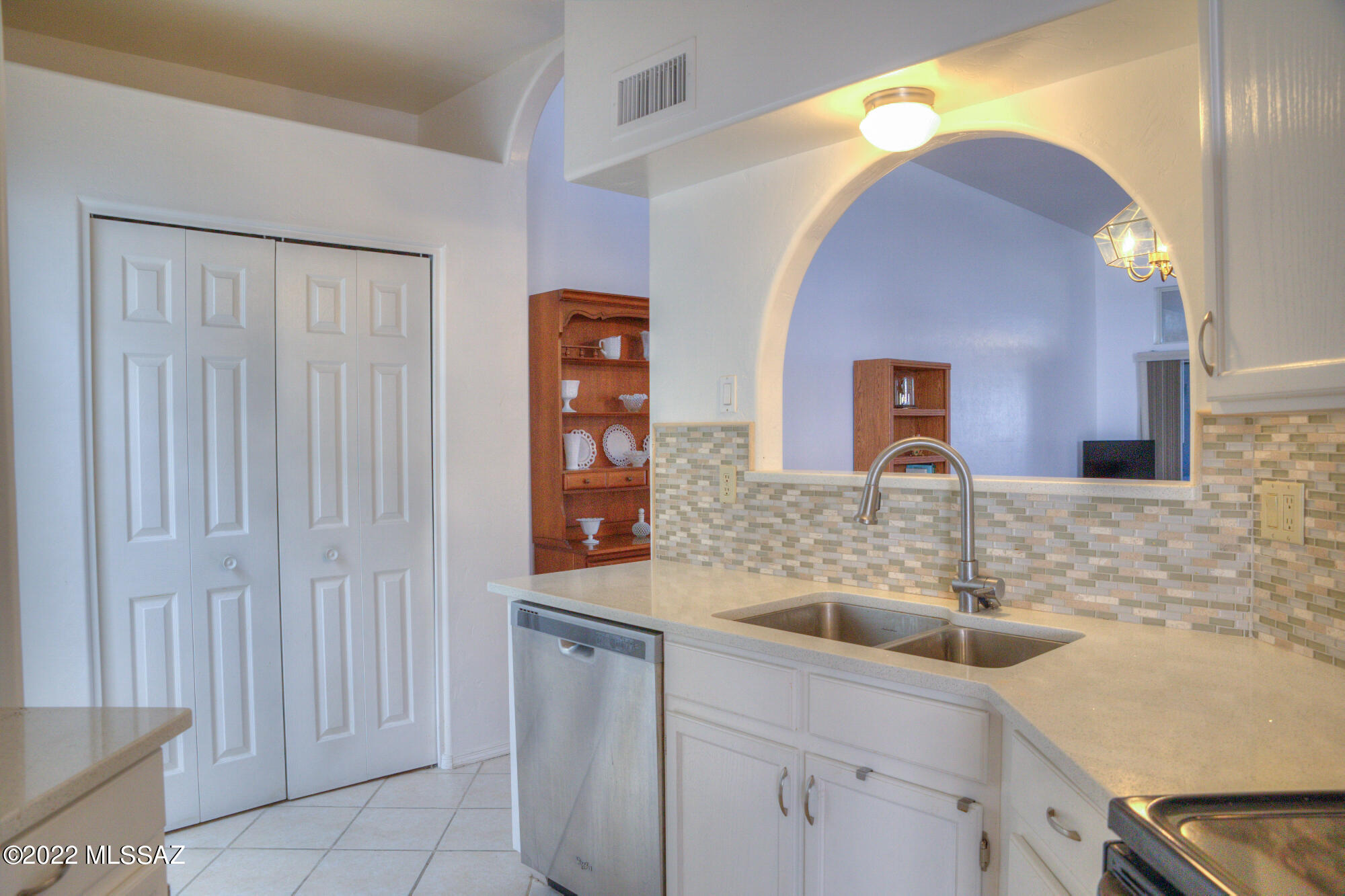 1784 North Rio Mayo Green Valley, AZ 85614 - Photo 17 of 40 Gallery Image 17