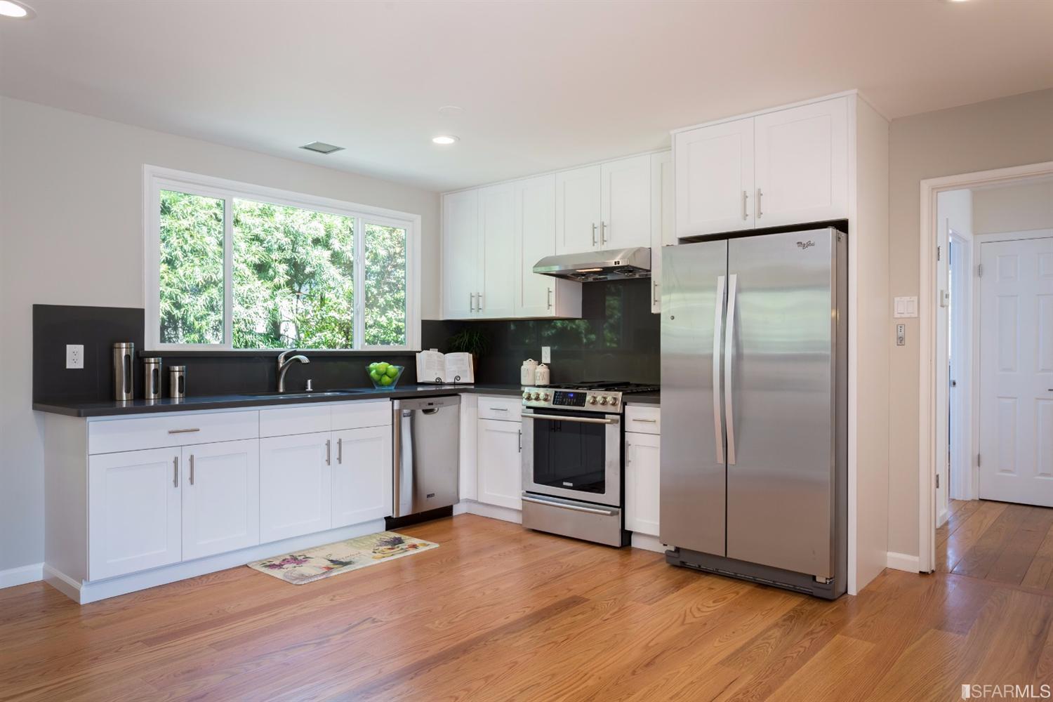 545 Alhambra Road San Mateo, CA 94402 - Photo 8 of 23