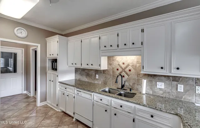 $320,000 | 133 Pavilion Drive, Brandon, MS 39042