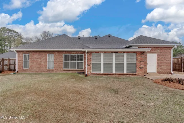 $320,000 | 133 Pavilion Drive, Brandon, MS 39042