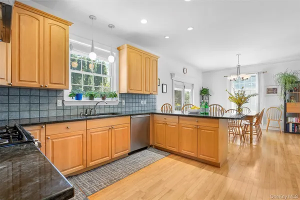 $1,180,000 | 218 Seventh Avenue, Pelham, NY 10803