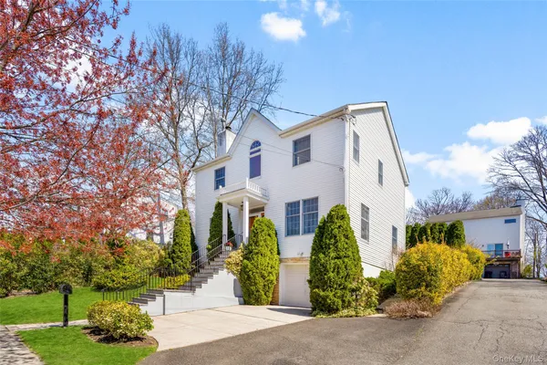 $1,180,000 | 218 Seventh Avenue, Pelham, NY 10803
