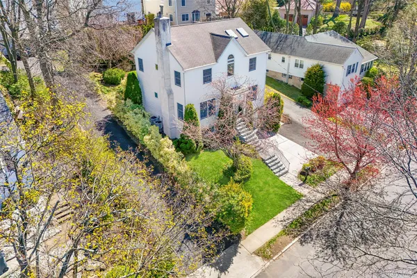 $1,180,000 | 218 Seventh Avenue, Pelham, NY 10803