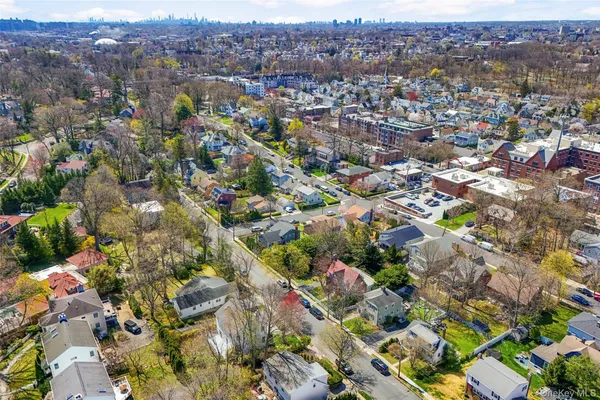 $1,180,000 | 218 Seventh Avenue, Pelham, NY 10803
