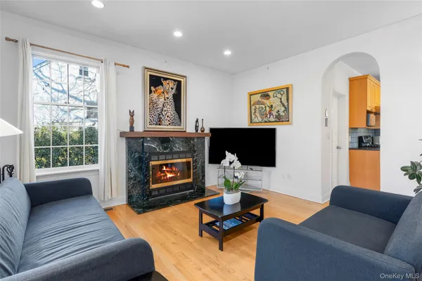 $1,180,000 | 218 Seventh Avenue, Pelham, NY 10803