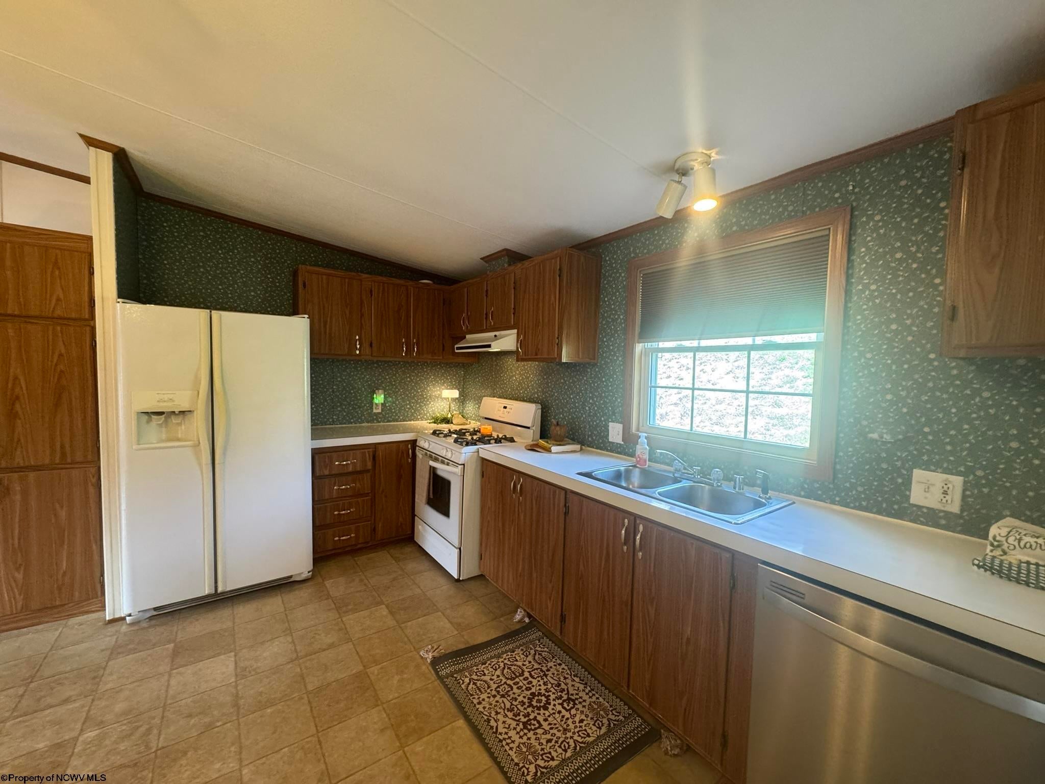 111 Brick Hill Road Farmington, WV 26571 - Photo 11 of 32 Gallery Image 11