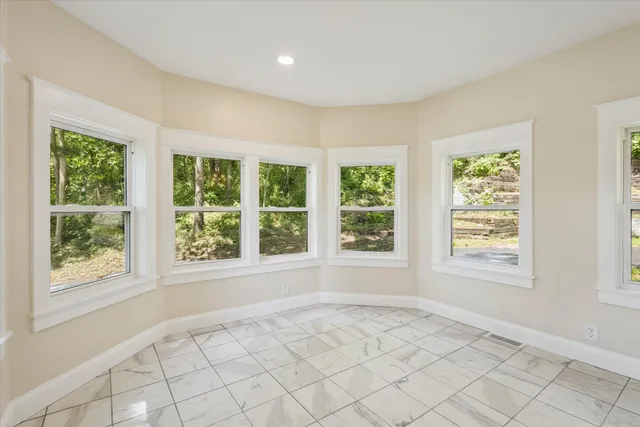 $259,900 | 818 East Main Street, Ionia, MI 48846