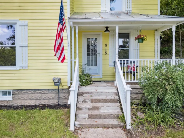 $259,900 | 818 East Main Street, Ionia, MI 48846