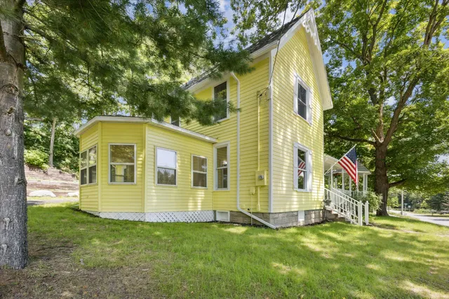 $259,900 | 818 East Main Street, Ionia, MI 48846