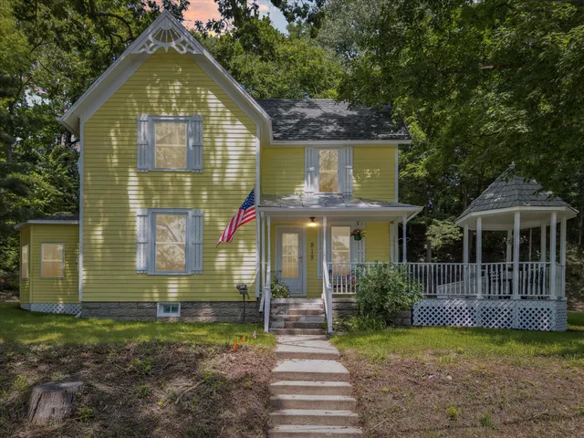 $259,900 | 818 East Main Street, Ionia, MI 48846
