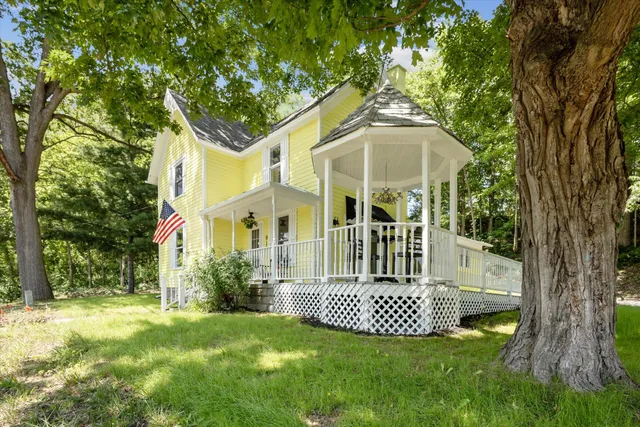 $259,900 | 818 East Main Street, Ionia, MI 48846