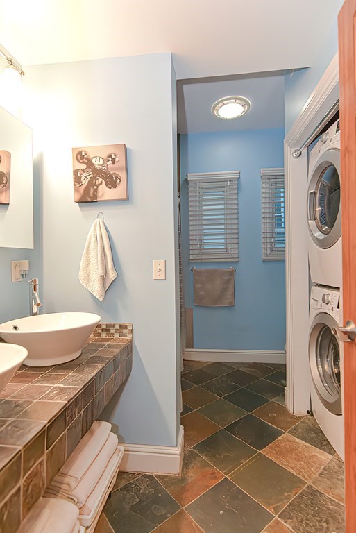 176 Hillside Street, Unit 101 Boston, MA 02120 - Photo 11 of 31