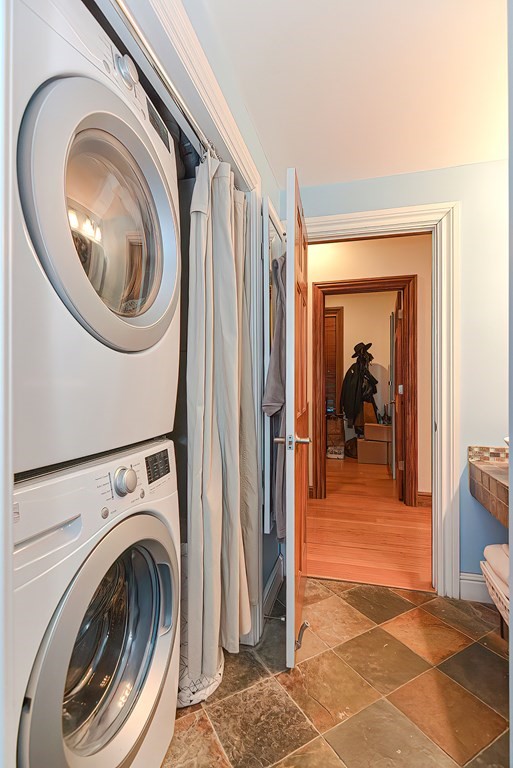 176 Hillside Street, Unit 101 Boston, MA 02120 - Photo 13 of 31
