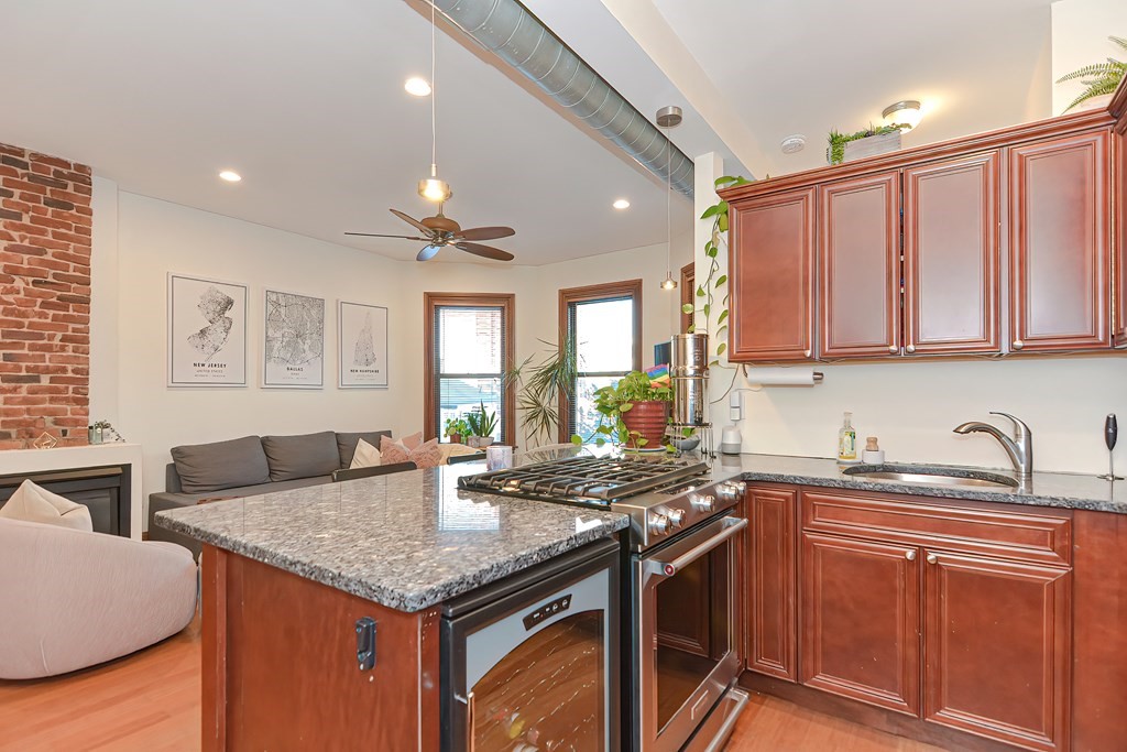 176 Hillside Street, Unit 101 Boston, MA 02120 - Photo 9 of 31