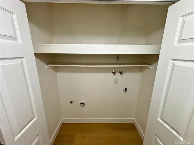 a bathroom with a tub