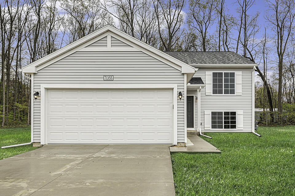 607 Arizona Boulevard Three Rivers, MI 49093 - Photo 1 of 18 exterior