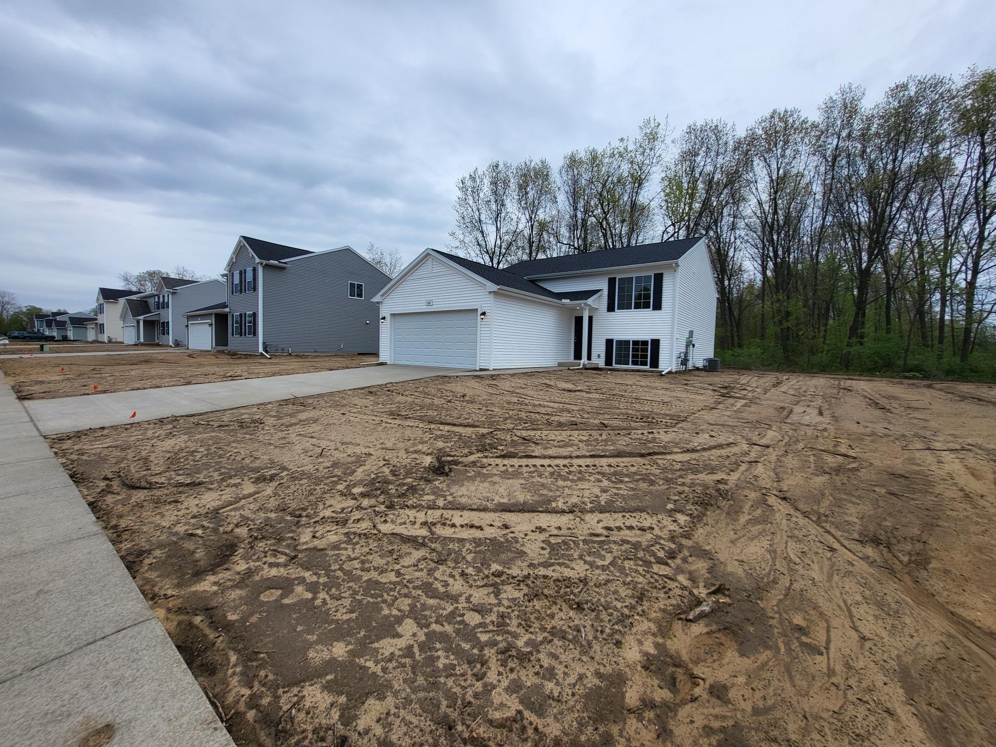 607 Arizona Boulevard Three Rivers, MI 49093 - Photo 18 of 18 MFW023