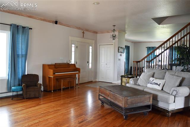 10925 Howells Road Colorado Springs, CO 80908 - Photo 7 of 28