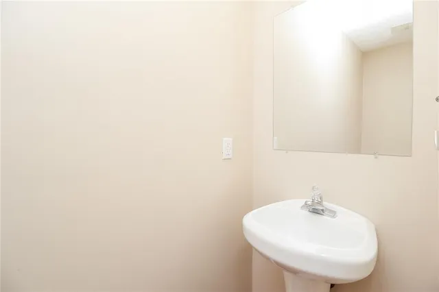 $235,000 | 2014 Manhattan Parkway, Decatur, GA 30035