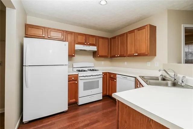 $235,000 | 2014 Manhattan Parkway, Decatur, GA 30035