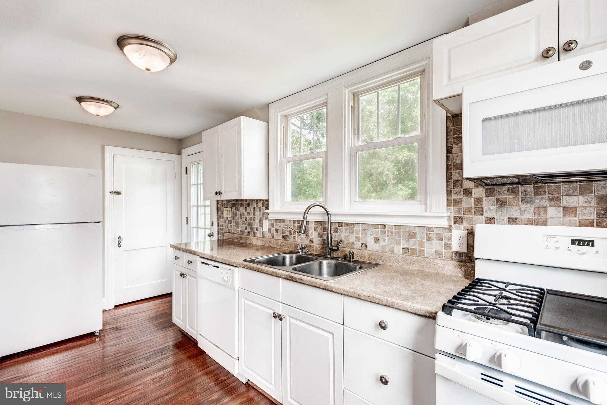 1266 Old Manchester Road Westminster, MD 21157 - Photo 6 of 19 Updated kitchen