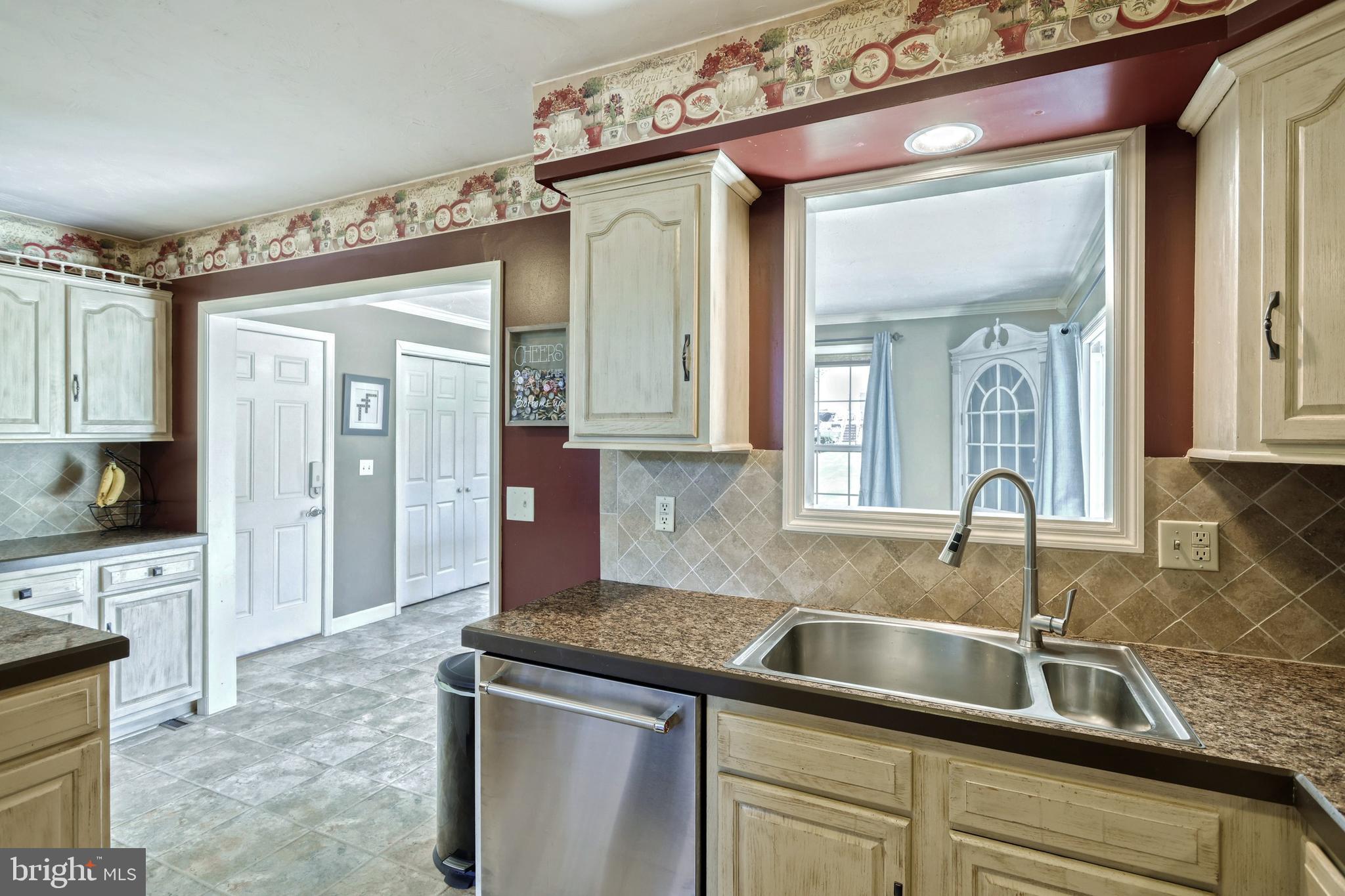 26 South Burns Road Spring Grove, PA 17362 - Photo 8 of 38