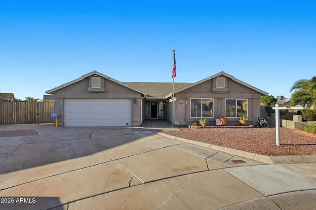 $460,000 | 8021 West Denton Lane, Glendale, AZ 85303