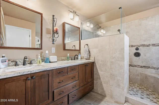 $460,000 | 8021 West Denton Lane, Glendale, AZ 85303