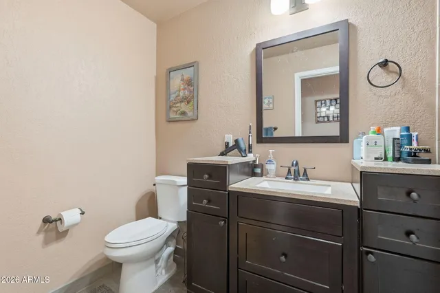 $460,000 | 8021 West Denton Lane, Glendale, AZ 85303