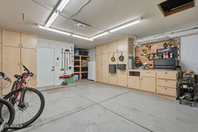 $460,000 | 8021 West Denton Lane, Glendale, AZ 85303