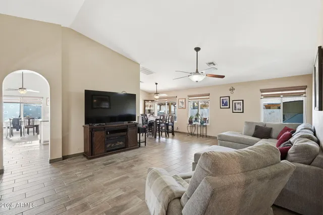 $460,000 | 8021 West Denton Lane, Glendale, AZ 85303