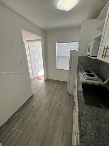 $1,400 | 10245 Southwest 37th Terrace, Unit C, Miami, FL 33165