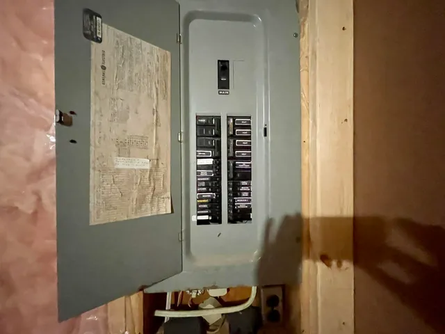 a room with window and ample daylight