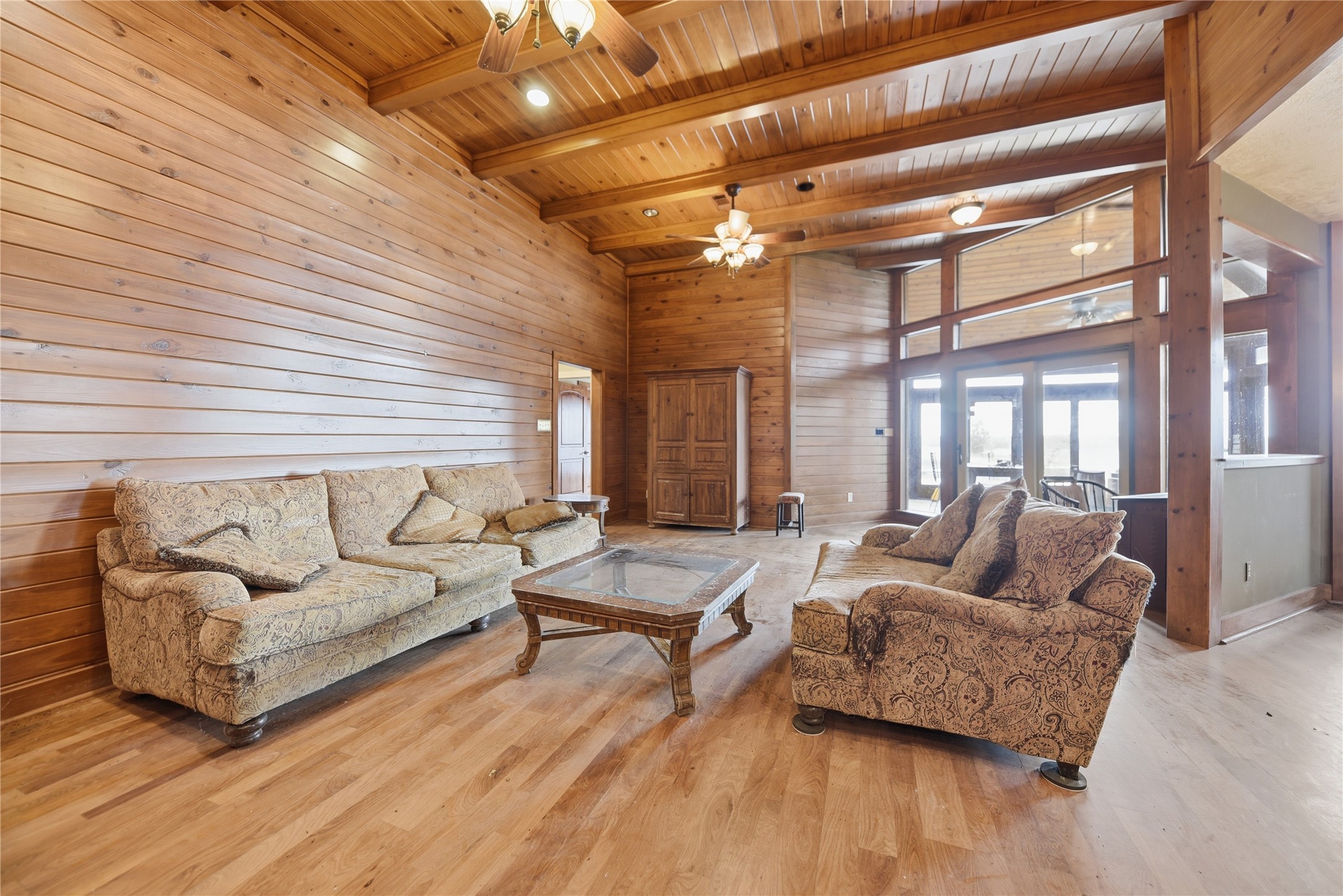 10100 Harmon School Road Burton, TX 77835 - Photo 10 of 26 Main house - living room