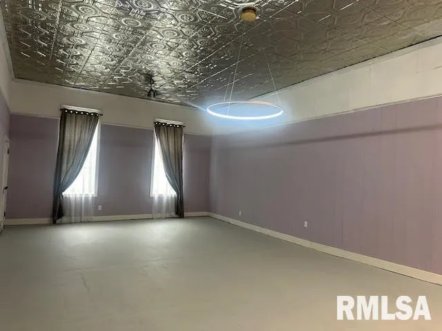 $265,000 | 6 South Division Street, Du Quoin, IL 62832