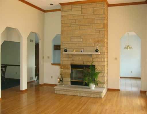 211 Sygan Road McDonald, PA 15057 - Photo 2 of 8 Living Room.