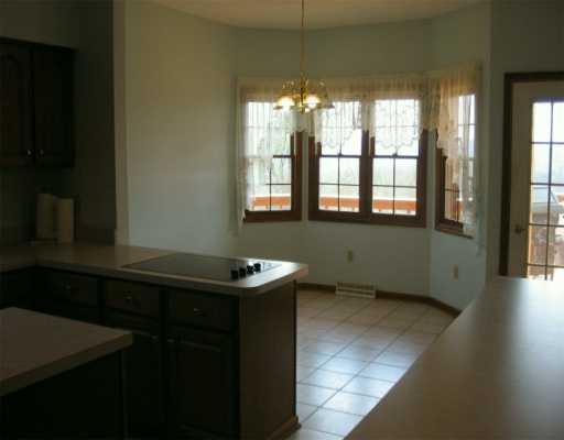 211 Sygan Road McDonald, PA 15057 - Photo 5 of 8 Kitchen.