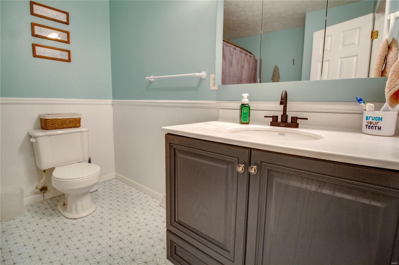 1005 West County Road Jerseyville, IL 62052 - Photo 19 of 31 Gallery Image 19