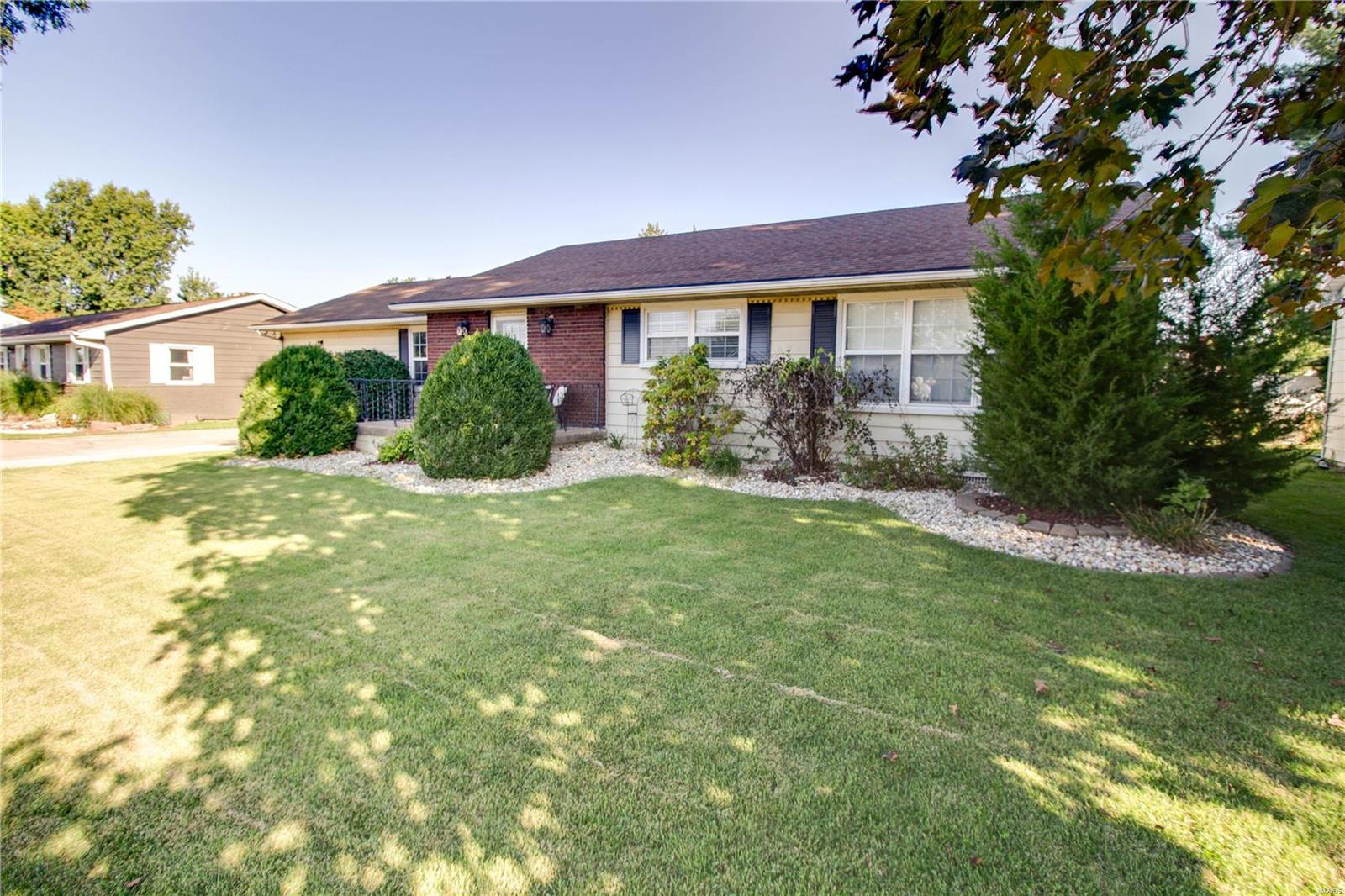 1005 West County Road Jerseyville, IL 62052 - Photo 3 of 31 Gallery Image 3