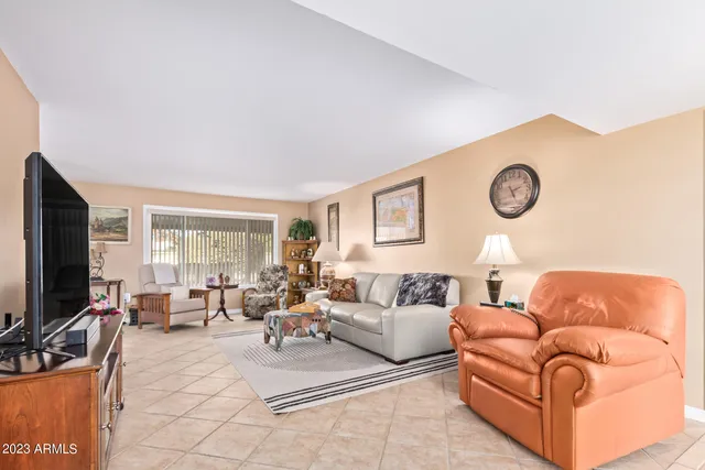 $2,950 | 11002 West Pleasant Valley Road, Sun City, AZ 85351