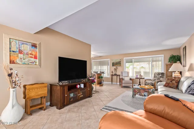 $2,950 | 11002 West Pleasant Valley Road, Sun City, AZ 85351