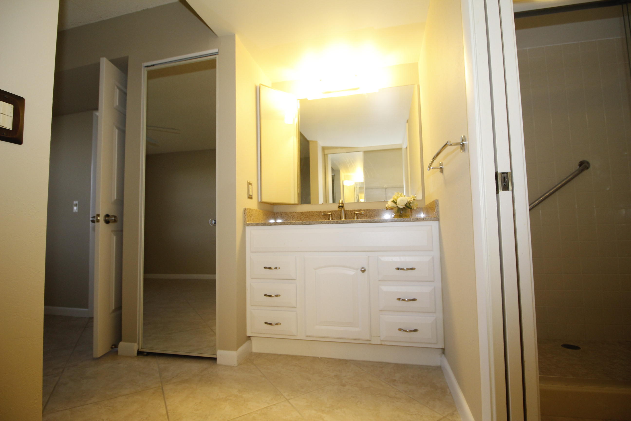 6037 Balboa Circle, Unit 405 Boca Raton, FL 33433 - Photo 17 of 39 _MG_3111