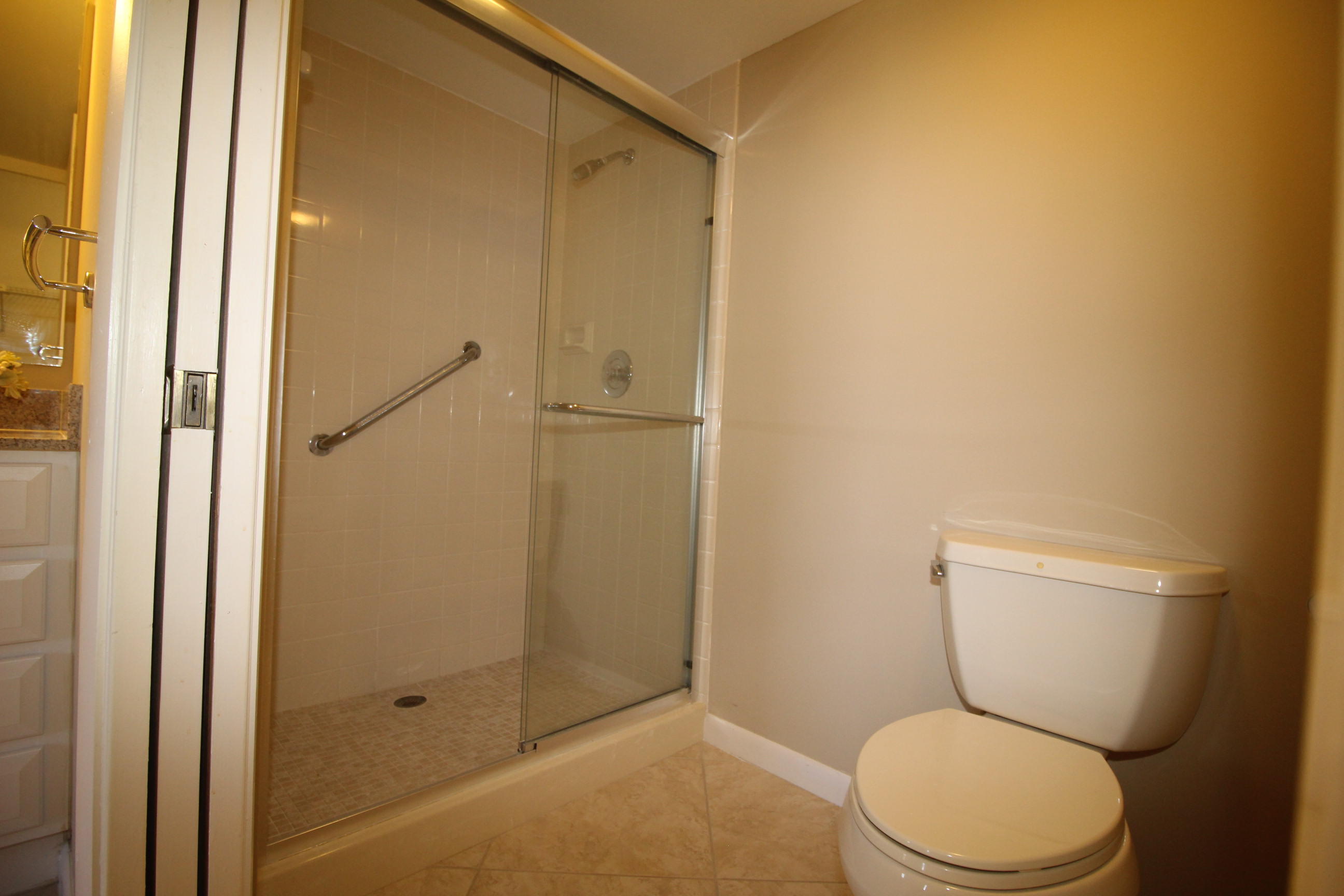 6037 Balboa Circle, Unit 405 Boca Raton, FL 33433 - Photo 18 of 39 IMG_3664