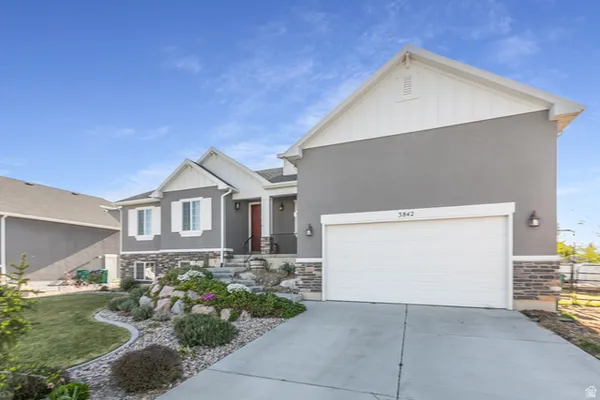 $650,000 | 3842 South 5675th Street West, Hooper, UT 84315
