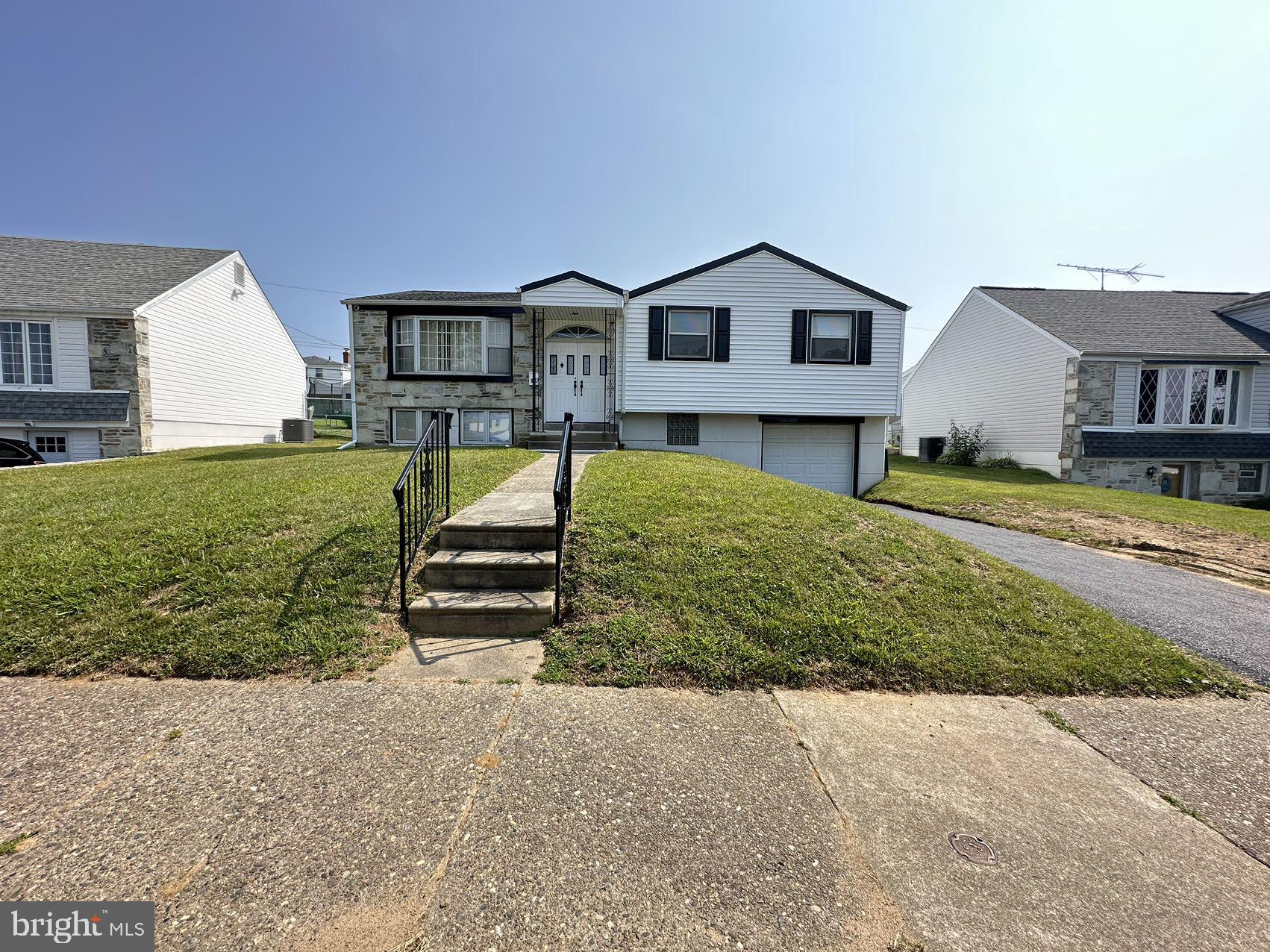 809 Rennard Circle Philadelphia, PA 19116 - Photo 1 of 20 Gallery Image 1